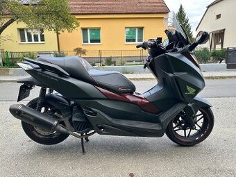 Honda Forza 125