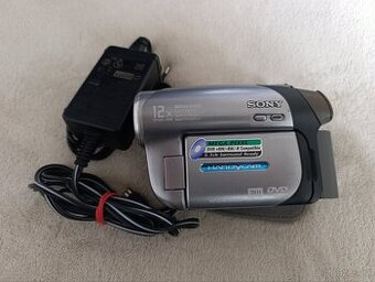 Videokamera Sony DCR-DVD203E