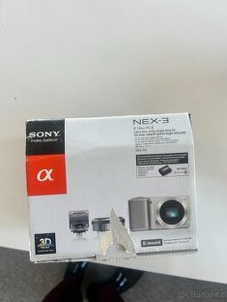 Digitální fotoaparát s výměnnými objektivy SONY