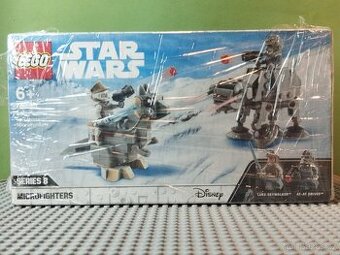 LEGO 75298 – AT-AT vs. Tauntaun Microfighters