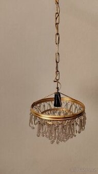 Malý křišťálový lustr