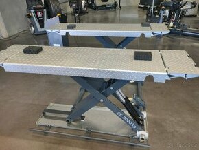 Nůžkový MOBILNÍ zvedák ,zdvih 3000 kg/1m ZÁRUKA,i na SPLÁTKY