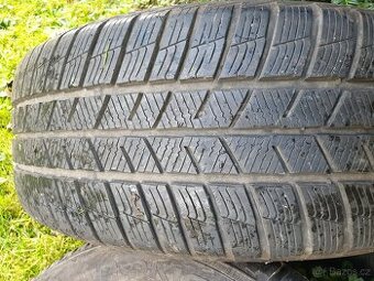 Barum zimní pneu 235/55R18 7mm