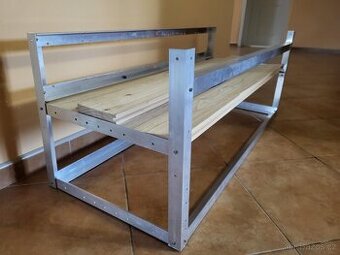 Hliníkový mining rám na až 6 GPU – pevná konstrukce