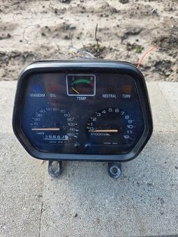 Suzuki rg 80 tachometr