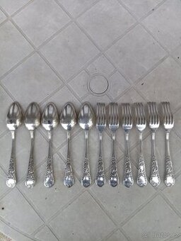 Prodám vidličky a lžíce.