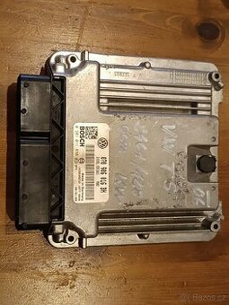 Řídící jednotka motoru VW T5 2,5 128kw 2006