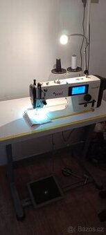 Průmyslový šicí stroj texi tronic 6 neo