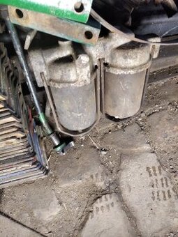 Prodám olejové filtry  na ZETOR25-1200,-