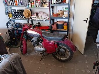 Jawa 350 a náhradní díly