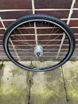 Přední kolo z dynamem 28”