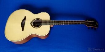 Predam gitaru LAG Tramontane T88A