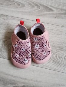 Dětské capačky z Decatlonu