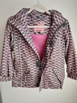 Jarní bunda 128, Outburst