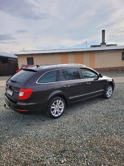 ŠKODA SUPERB FACELIFT (KOMPLET SERVIS,NOVÁ TK)