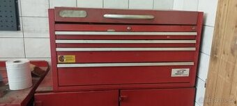 2x plechová dílenská skříňka na nářadí – velká a menší