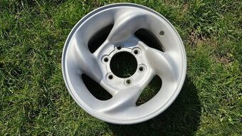 Opískované Alu Disky 6x139.7 R15