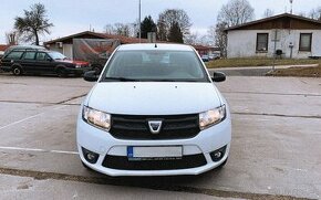 Dacia Sandero 1,2 16V 54KW 2016 32tis. nájezd - 1