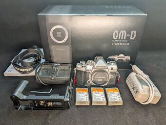 Olympus OM-D E-M5 Mark III + příslušenství