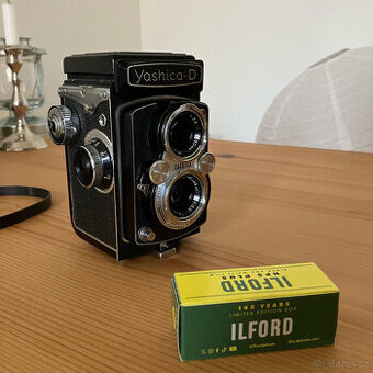 Yashica D