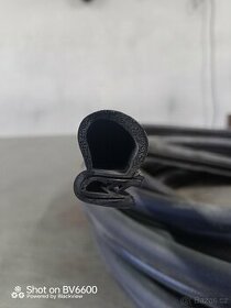 Gumové těsnění Pirelli