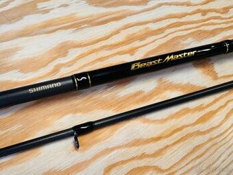 PŘÍVLAČOVÝ PRUT SHIMANO BEAST MASTER DX S.D.R. / 2,70 m / 10
