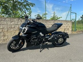 Ducati Diavel V4