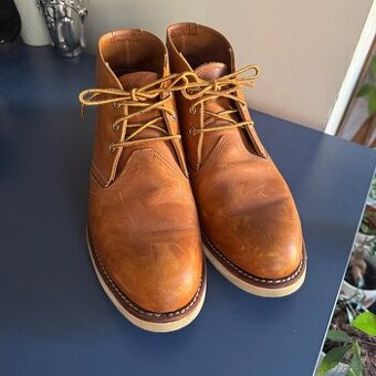 boty red wing