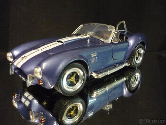 Shelby Cobra 427 S/C Road Tough 1/18