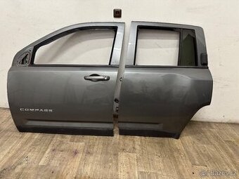 Jeep Compass boční dveře