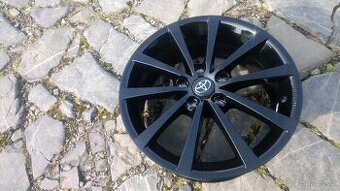 prodám nová al kola 17 18 5x114,3 na TOYOTA