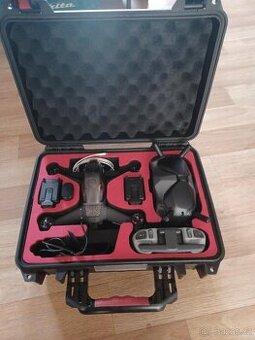 Komplet dron DJI FPV