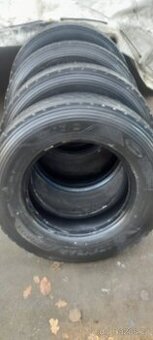 Pneu 245/70 R17,5 Good Year 4 kus