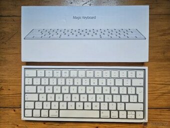 MAGIC APPLE KEYBOARD