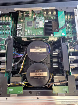 DENON AV prostorový předzesilovač AVP-A1 HD předzesilovač