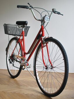 Liberta 28