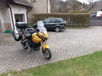 Triumph Tiger 1050