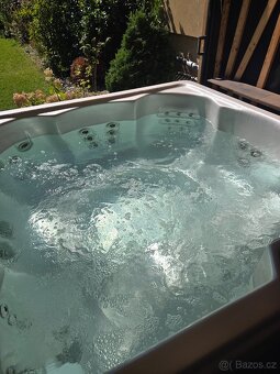 vířiva vanu Laguna Bay Spas sleva z 55000