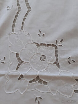 VÁNOČNÍ, SVATEBNÍ, SLAVNOSTNÍ UBRUS