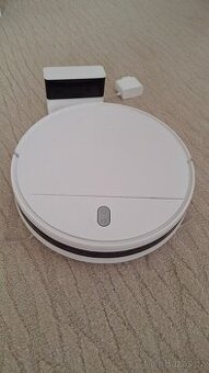 Robotický vysavač Xiaomi Mi Robot Vacuum Mop Essential
