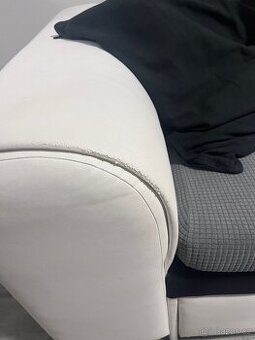 Rohová sedačka – levý roh – šedobílá kombinace, pohodlná, za