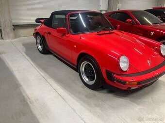 Porsche 911 Carrera 3,2 první cabrio rok 9/83