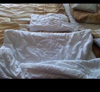 Dětská deka a polštářek do postýlky