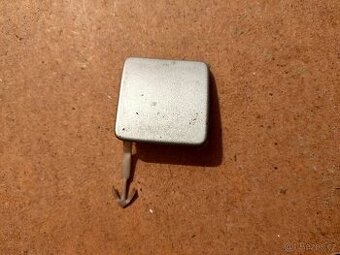 Krytka do předního nárazníku na tažné oko na Citroen C5 1 ge