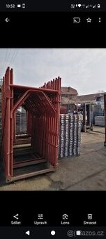 Rámové lešení 183,6m2.