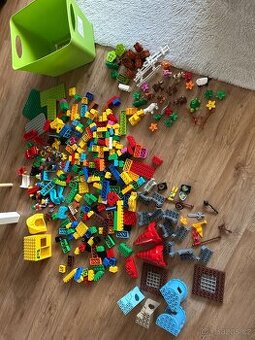 Velká sada Lego Duplo- hrad, zvířata, podložky