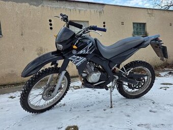 Yamaha XT 125