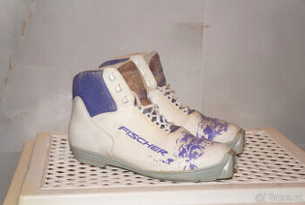 Běžkařské boty 40,5 na běžky SNS vel. 26 (7UK ; 40,5EU).