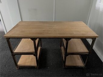 Kovaný kancelářský stůl - 1