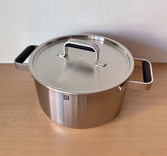 Nerezový hrnec ZWILLING PURE 6L - nový
